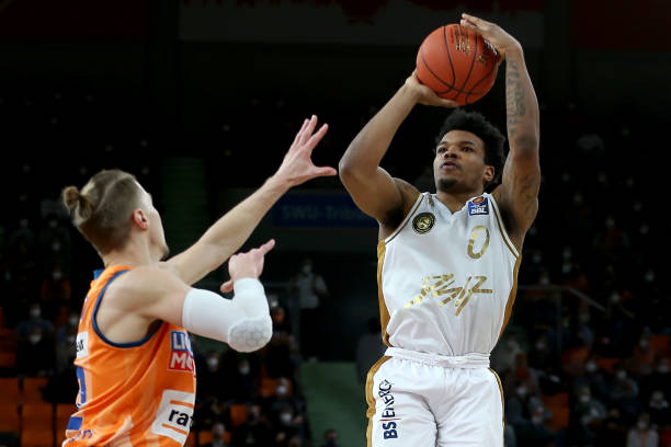 顽强拼搏 顽强拼搏