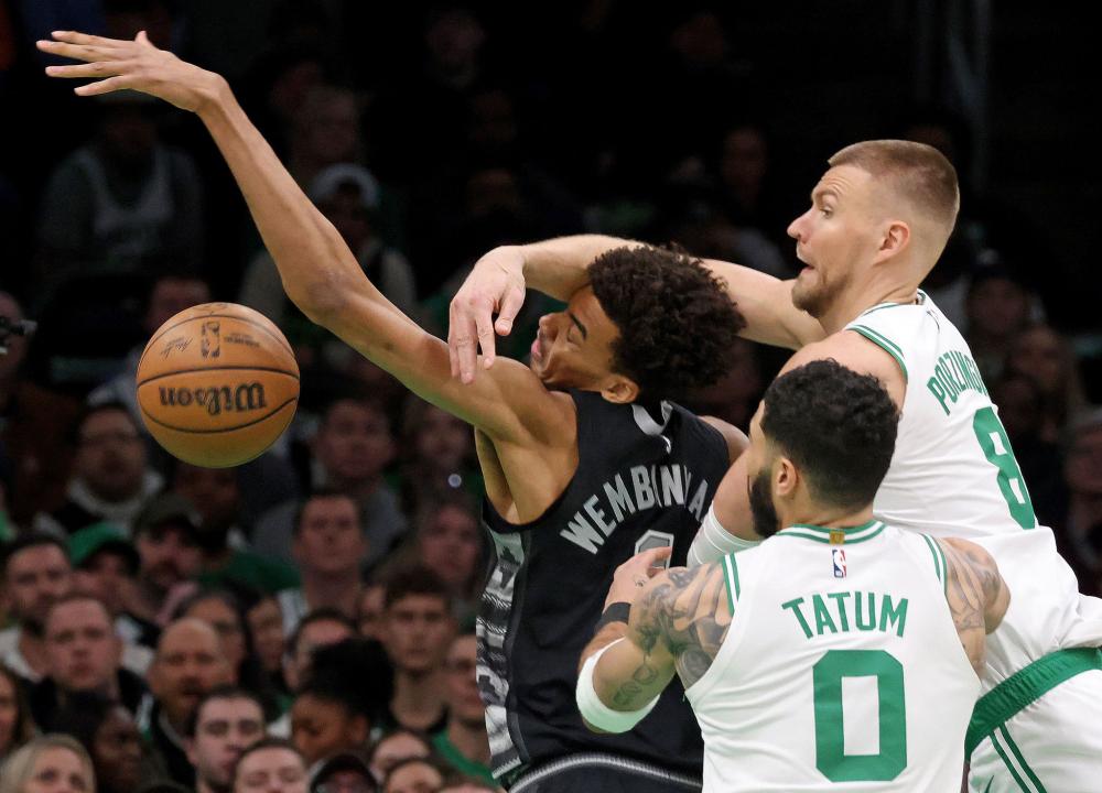 观众信任崩 观众信任崩