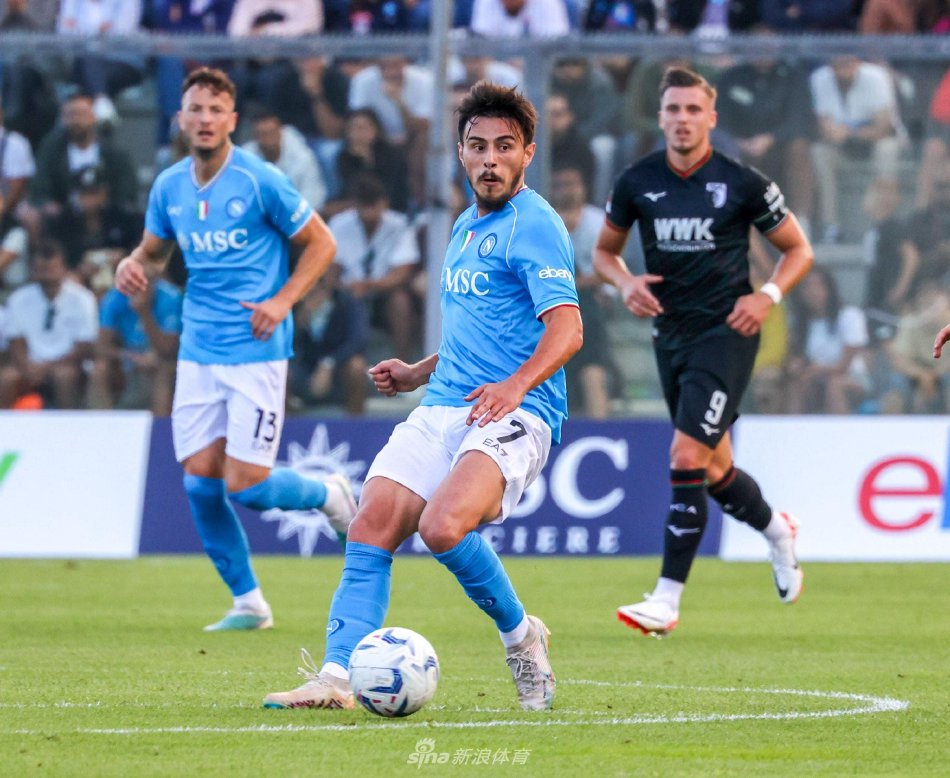 愿意围绕陈 愿意围绕陈