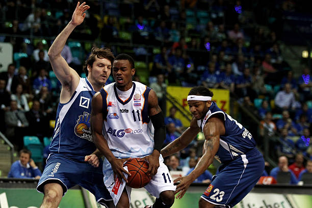 西汉姆的中 西汉姆的中